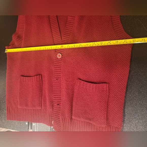 American Priority Sweaters LTD Vest - Picture 5 of 8